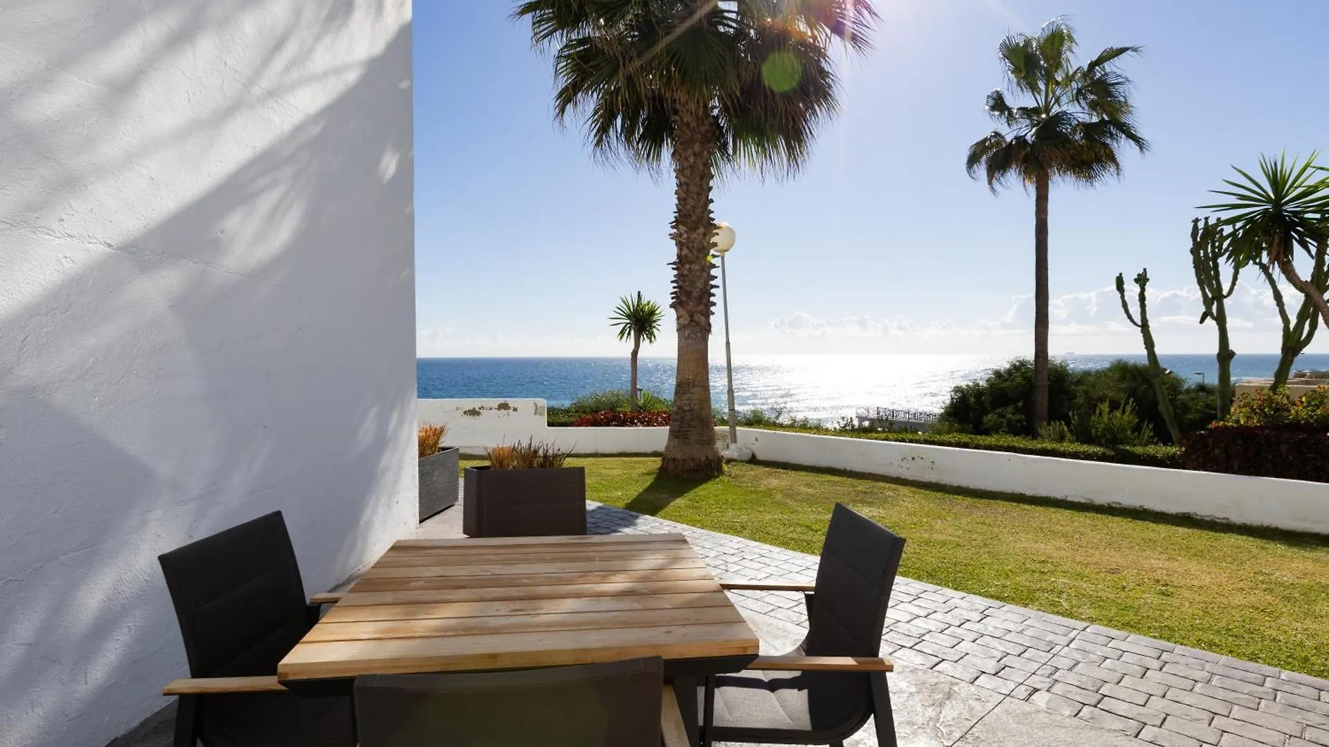 Ramada Hotel & Suites By Wyndham Costa Del Sol 푸엔히롤라 아파트호텔