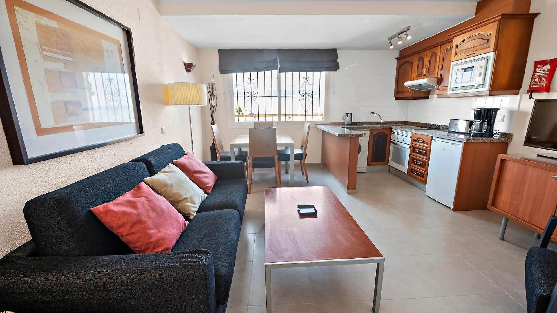 Ramada Hotel & Suites By Wyndham Costa Del Sol Fuengirola 3*,