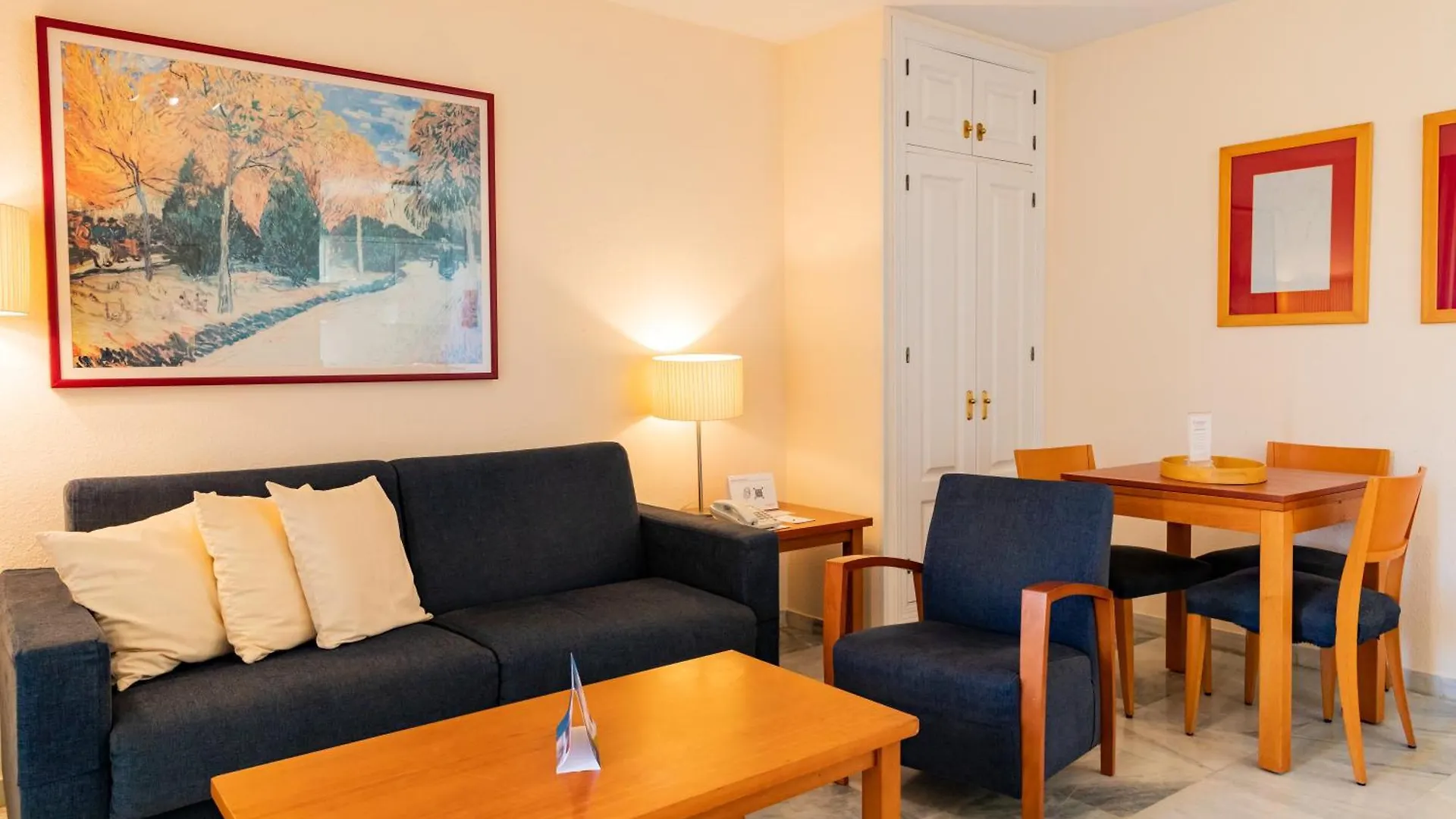 Ramada Hotel & Suites By Wyndham Costa Del Sol 푸엔히롤라