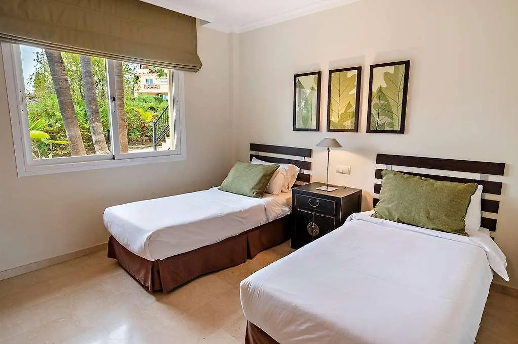 Ramada Hotel & Suites By Wyndham Costa Del Sol Fuengirola Hotel apartamentowy