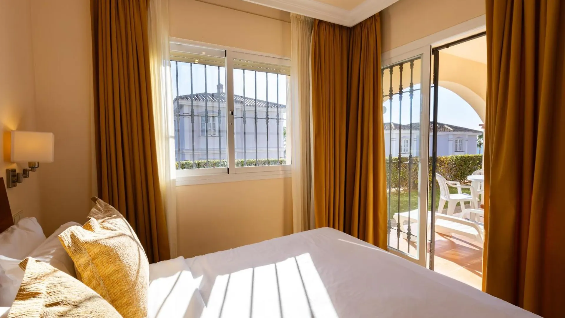 Ramada Hotel & Suites By Wyndham Costa Del Sol Fuengirola