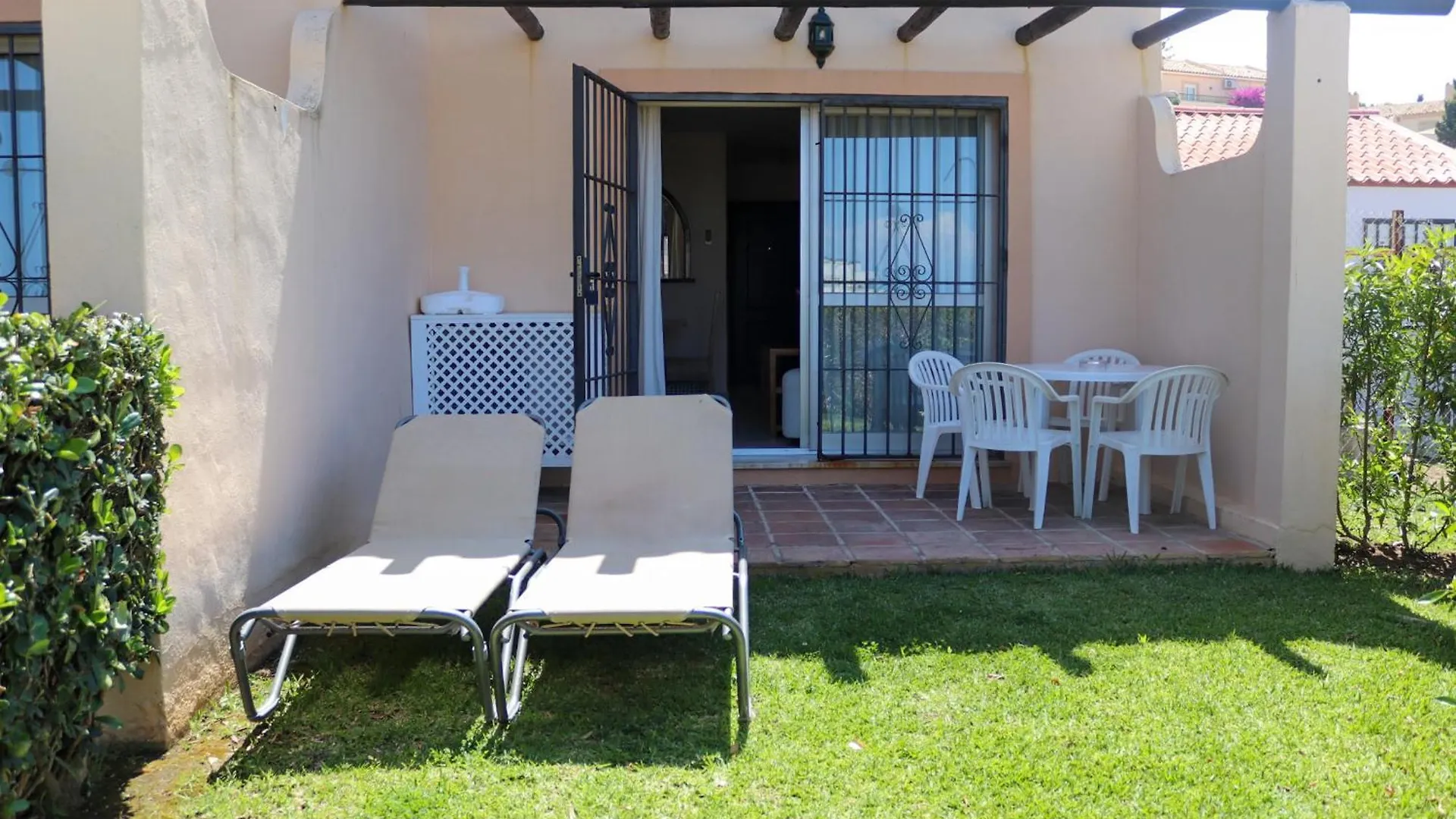 Ramada Hotel & Suites By Wyndham Costa Del Sol Fuengirola 3*,  Španělsko