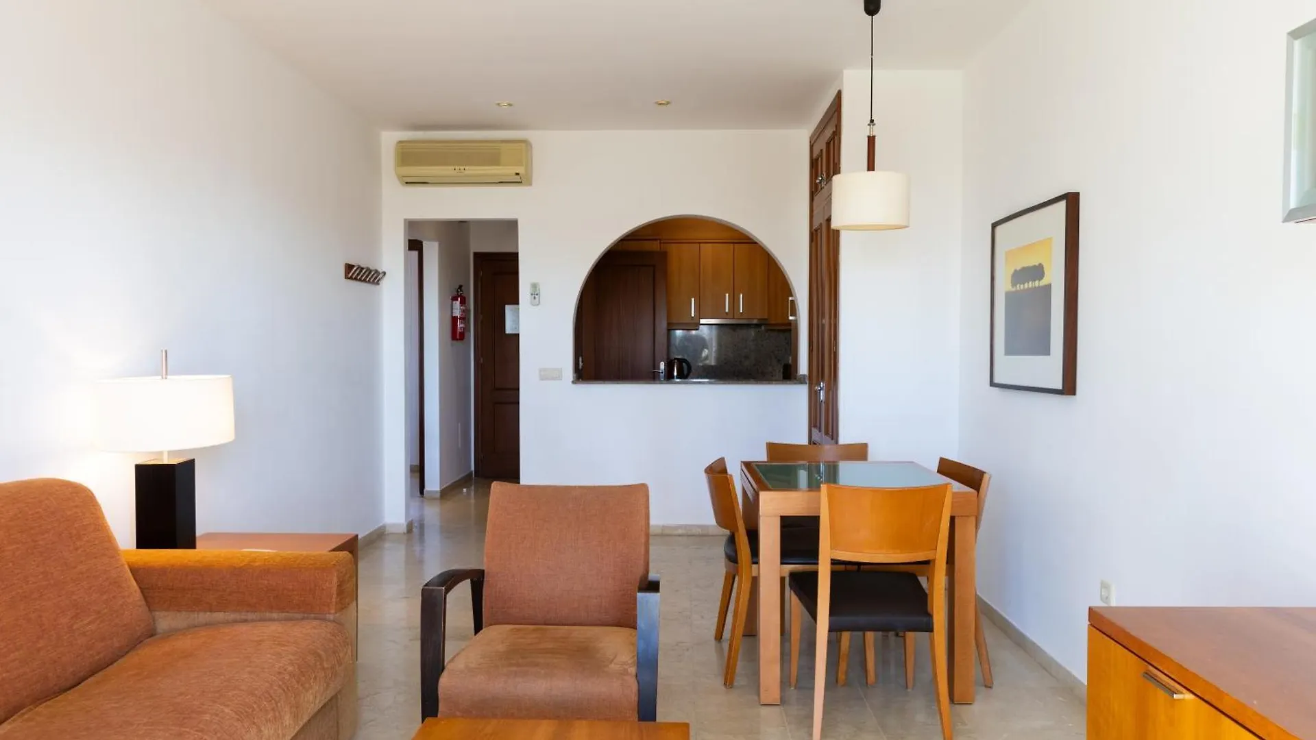 Ramada Hotel & Suites By Wyndham Costa Del Sol Fuengirola Hotel apartamentowy
