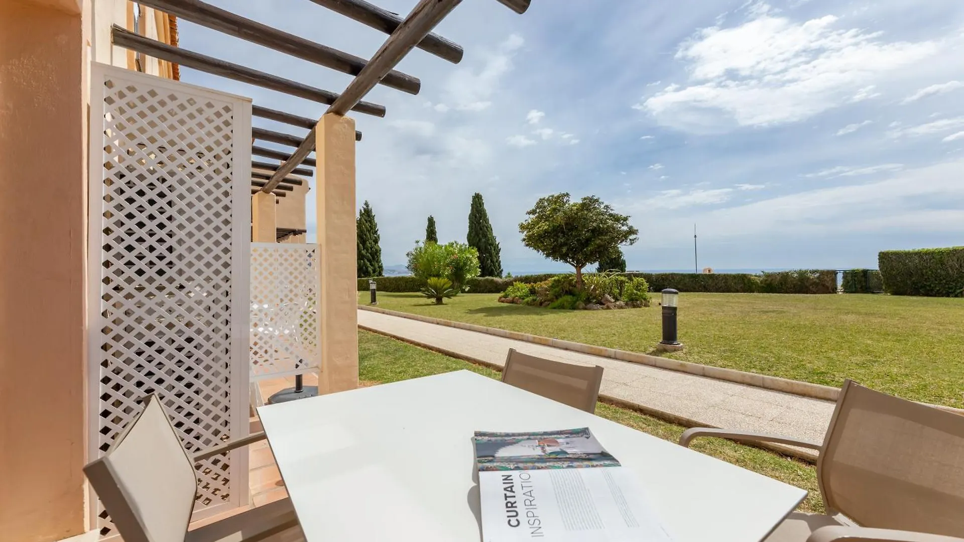 Ramada Hotel & Suites By Wyndham Costa Del Sol Fuengirola Hiszpania